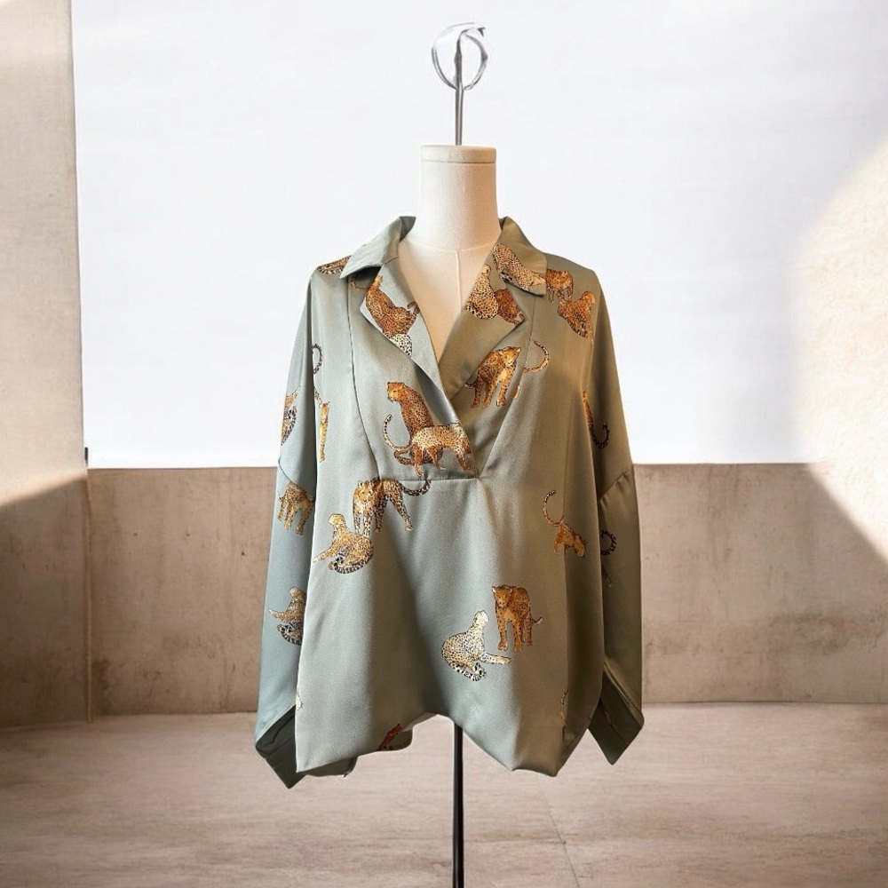 Easel sage green cheetah print top, size L, NWT - Picture 4 of 14